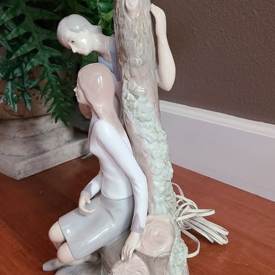 Vintage Lladro Zephir Lamp - Couple in Love