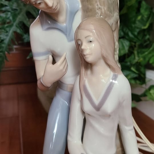 Vintage Lladro Zephir Lamp - Couple in Love