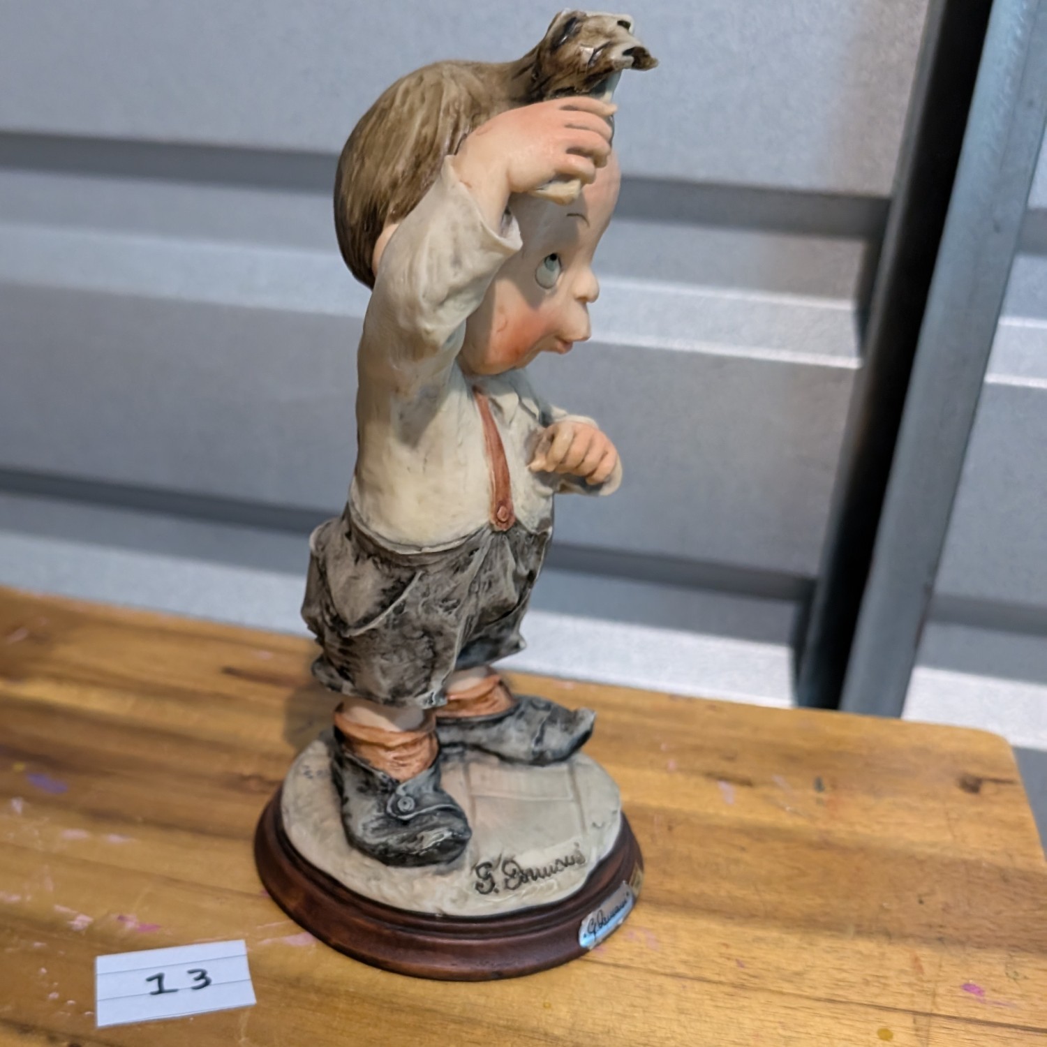 Gulliver’s World - Giuseppe Armani sculpture - Boy with Comb - Made in Italy