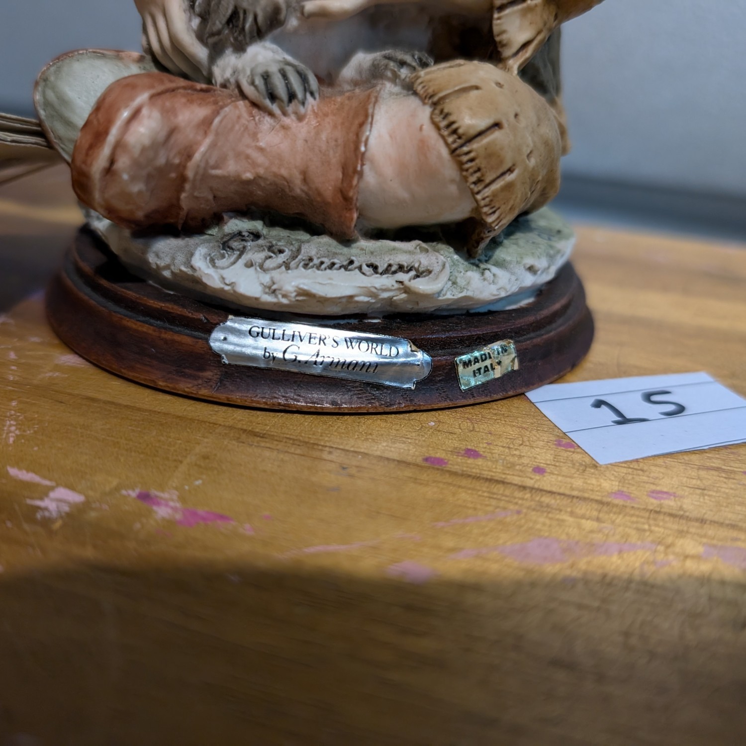Gulliver’s World - Giuseppe Armani sculpture - Indian Girl with Puppy - Made in Italy