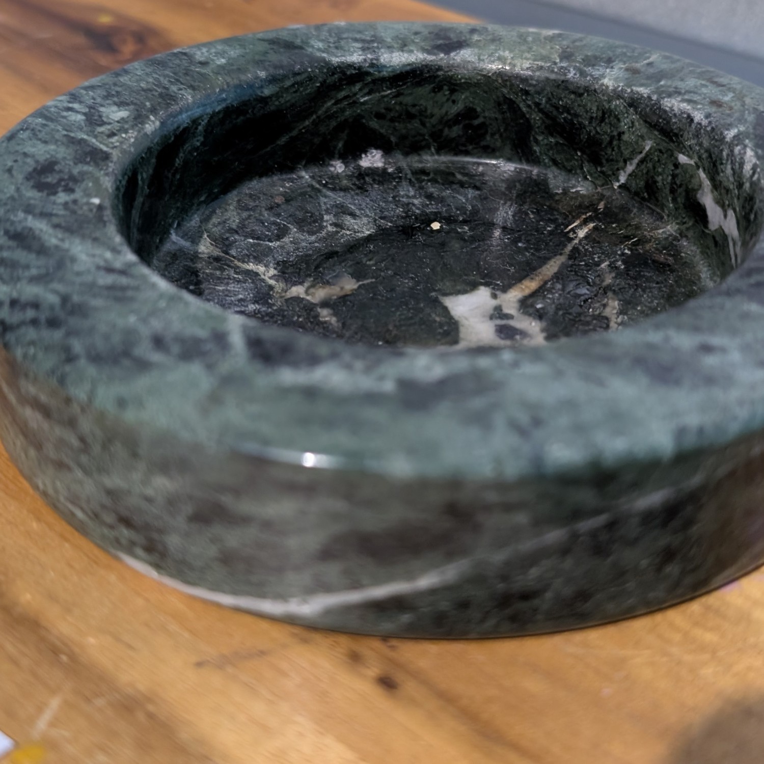 Vintage Marble Green Cigarette Ashtray 6” Diameter