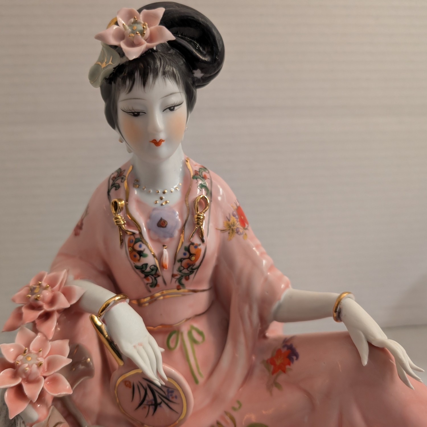 Vintage Porcelain Geisha Statues Sculptures Figurines - set of 2