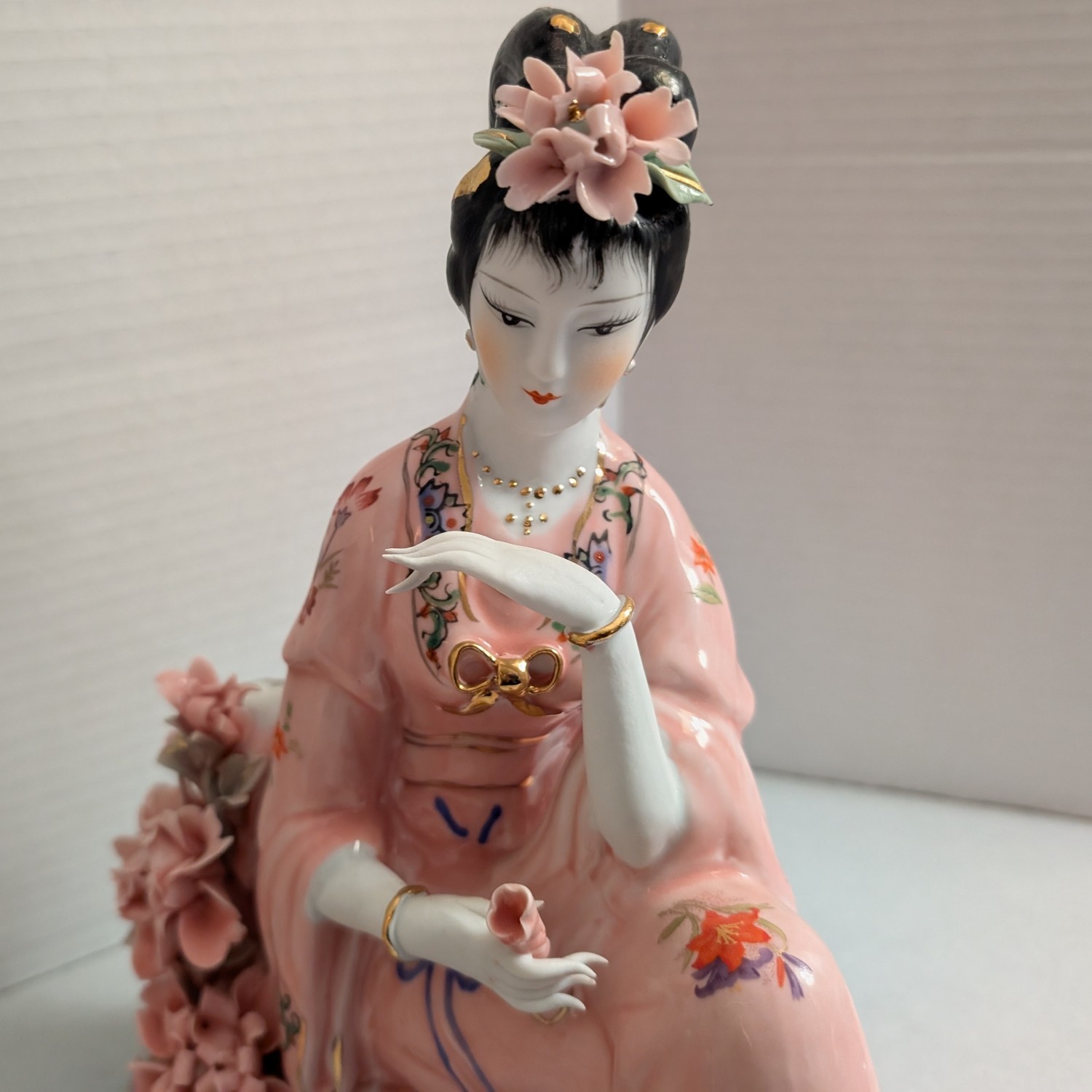 Vintage Porcelain Geisha Statues Sculptures Figurines - set of 2