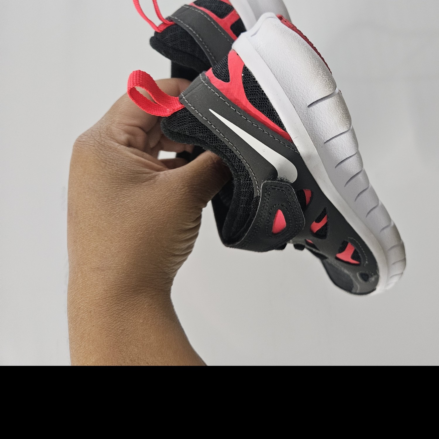 Toddler/kids Nike shoes
