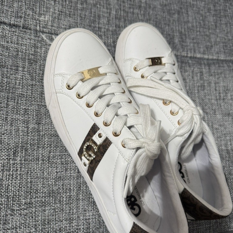 GBG Los Angeles Lightly Used Shoes