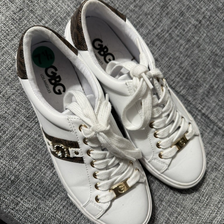 GBG Los Angeles Lightly Used Shoes