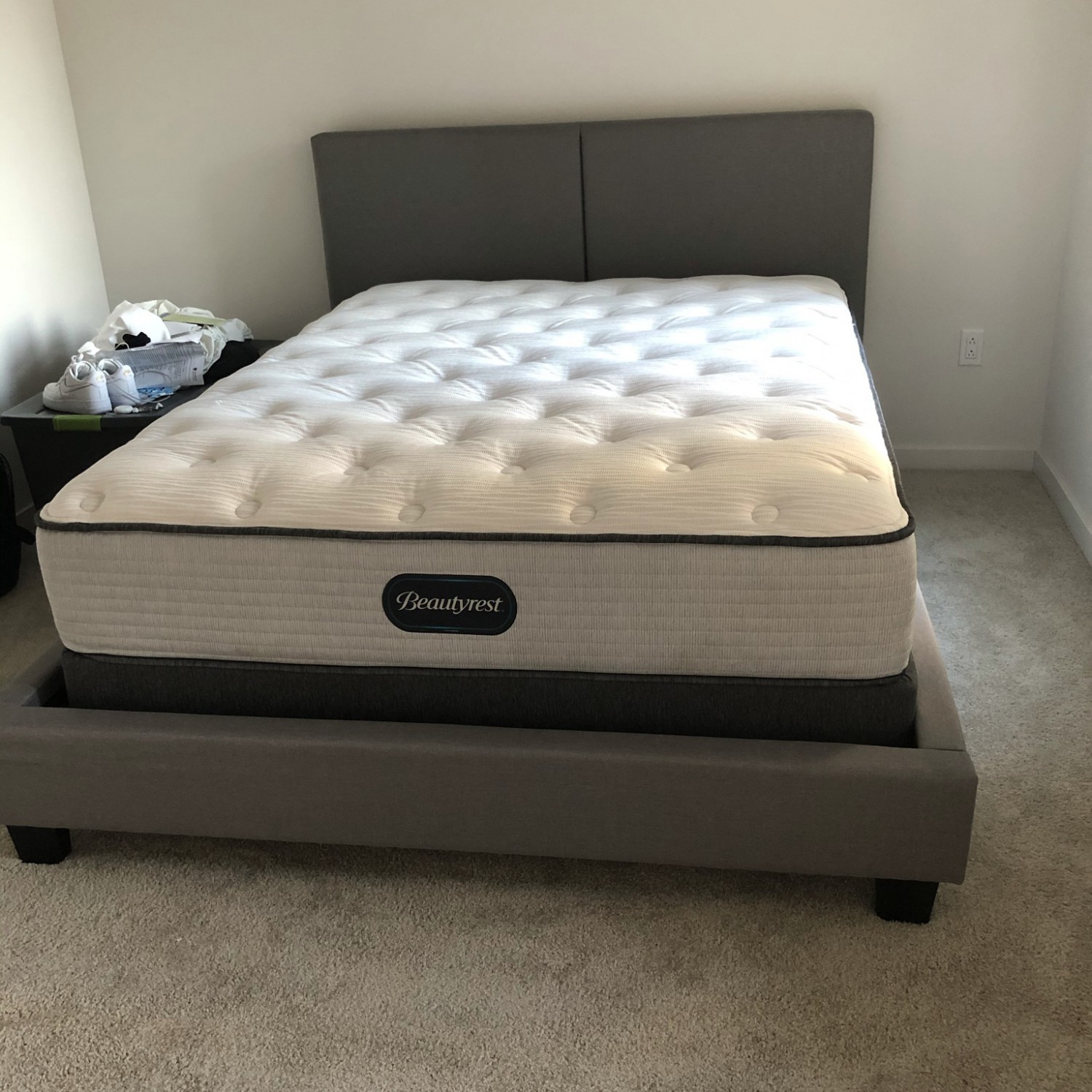 Queen mattress medium firm 