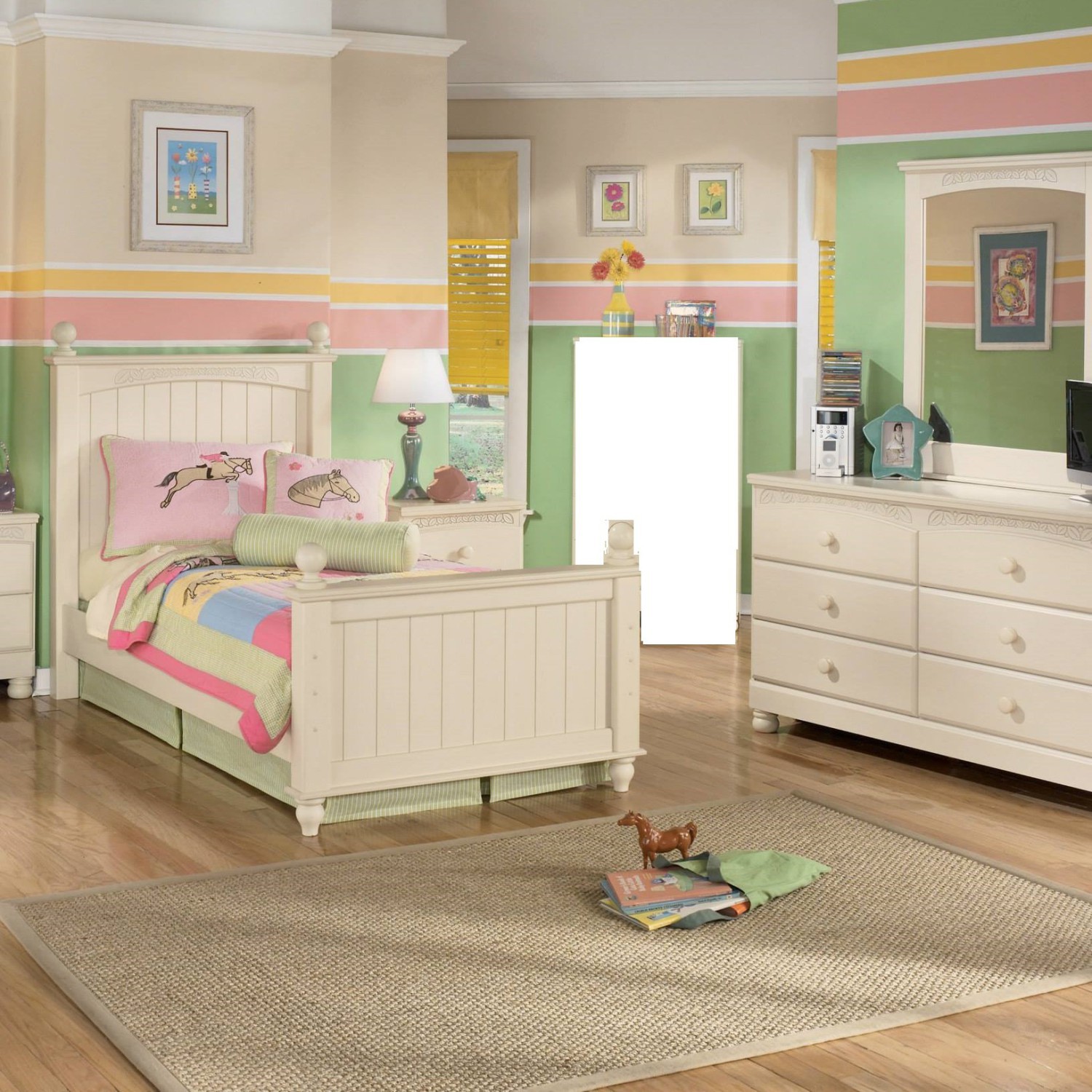 Ashley Girl’s Bedroom Furniture