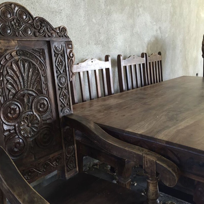 Amazing one of a kind  solid wood HAND CARVED TABLE 