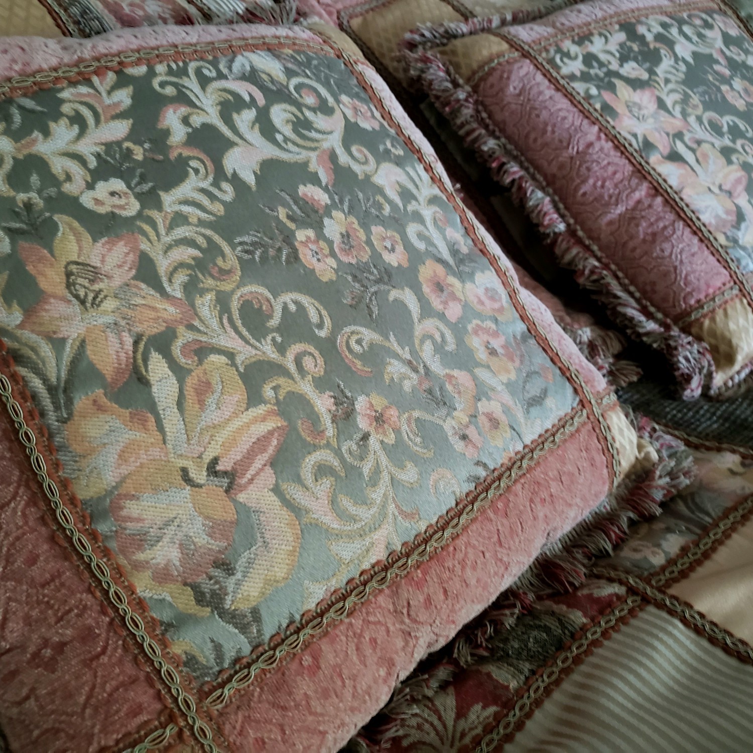 French Country Bedspread BuyStorageFinds