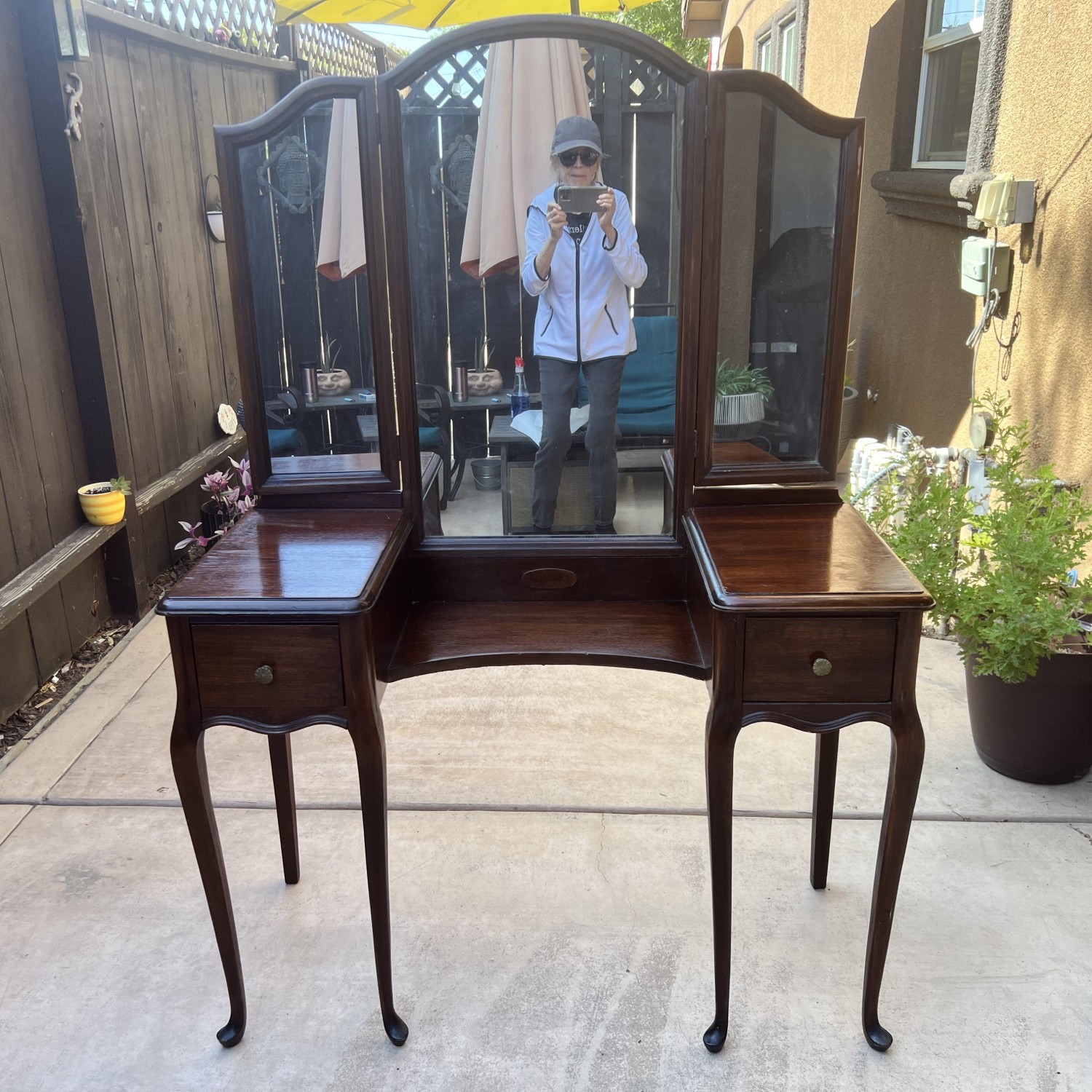 Antique Queen Anne style wooden (Cherry?) Vanity w/ scalloped mirror.
