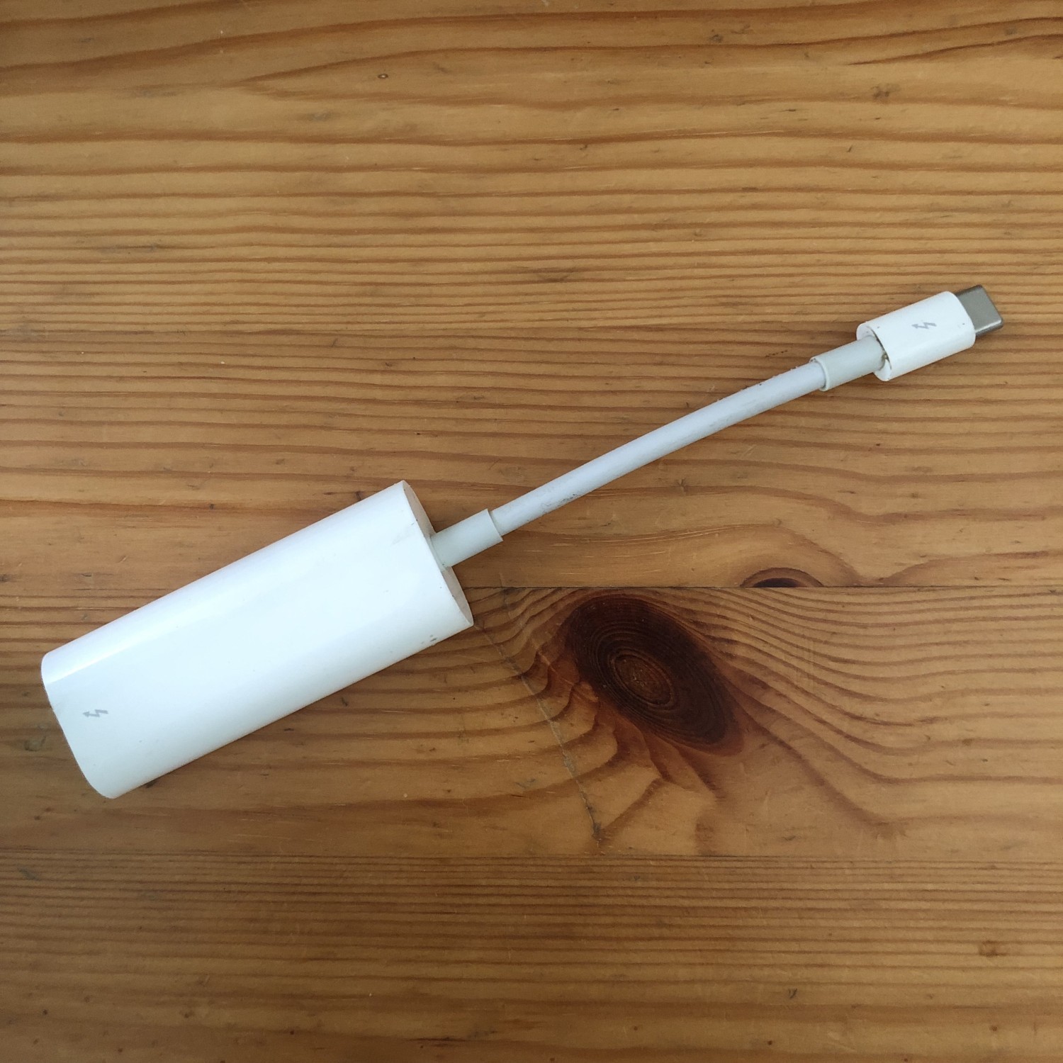 Apple Thunderbolt Display w/ adapter