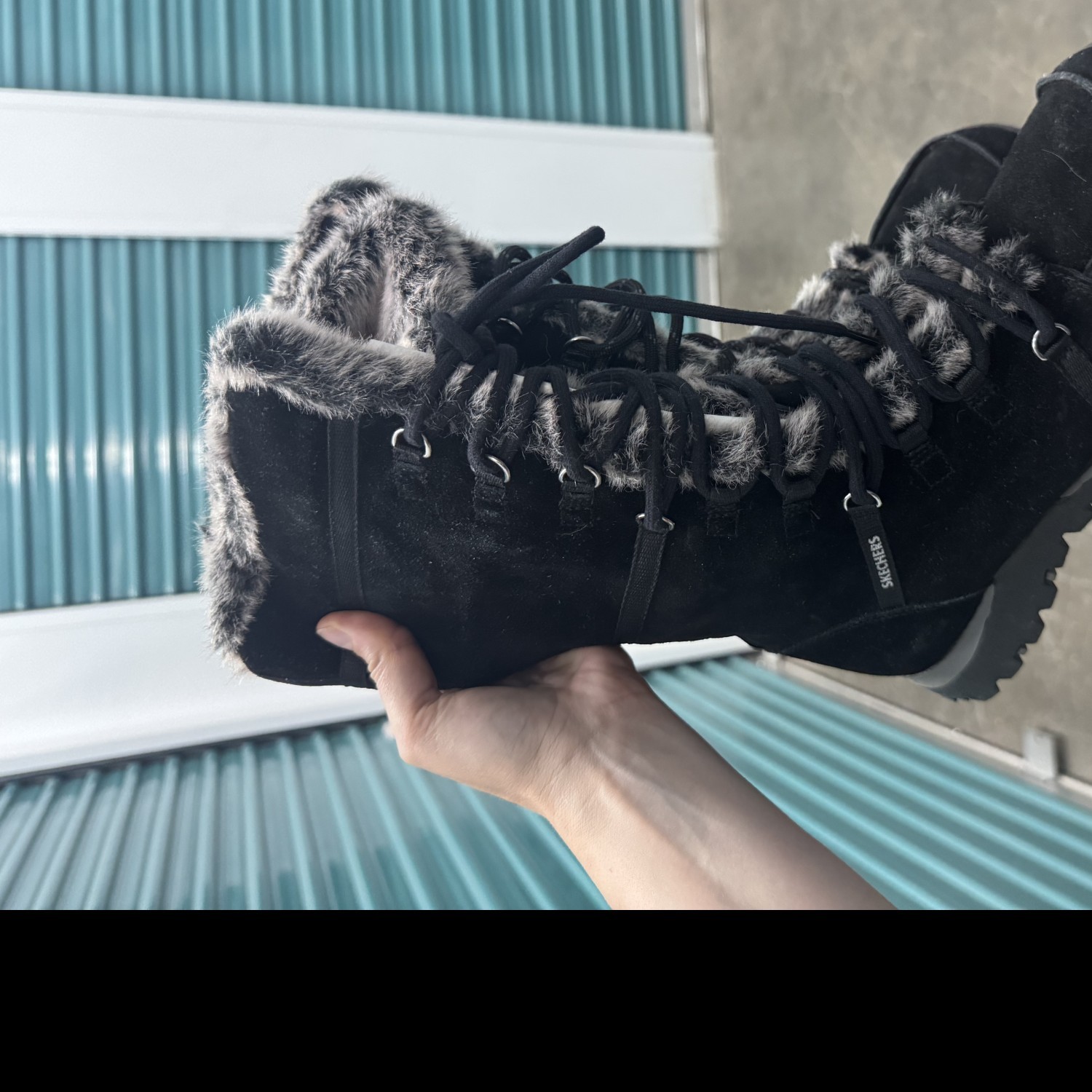 New Black Sketchers — Size 9 Women’s Grand Jams Boots