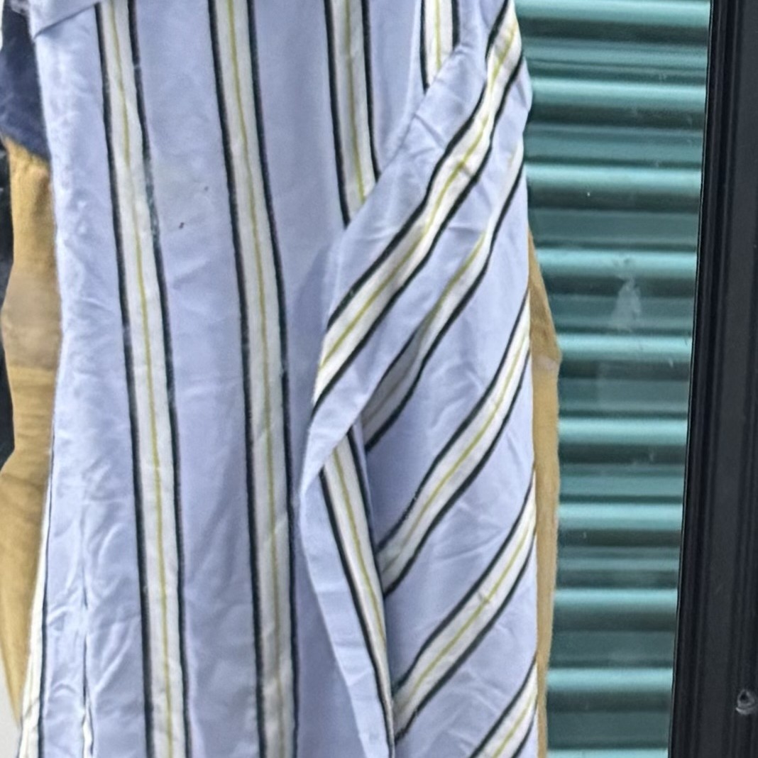 Beautiful Banana Republic size 8 dress. Like-new, worn once.