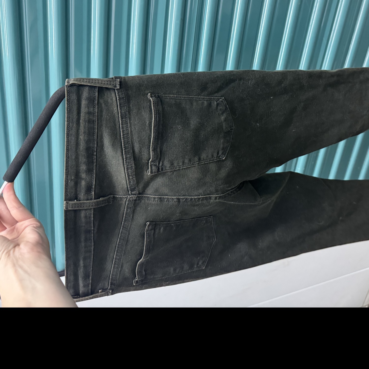 Brand New William B Jeans — size 28, cool green, ripped knees, chic