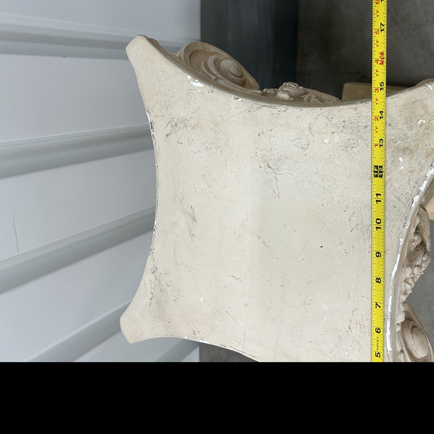 Medium Height Decorative Column 