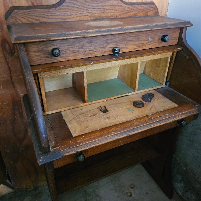 Vintage/Antique Roll-Top Child’s Desk with Stool